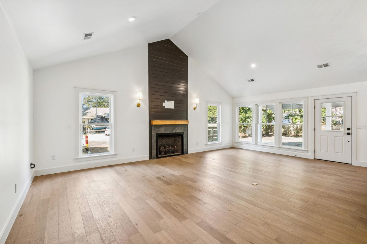 980 Cottingham Drive Photo 23