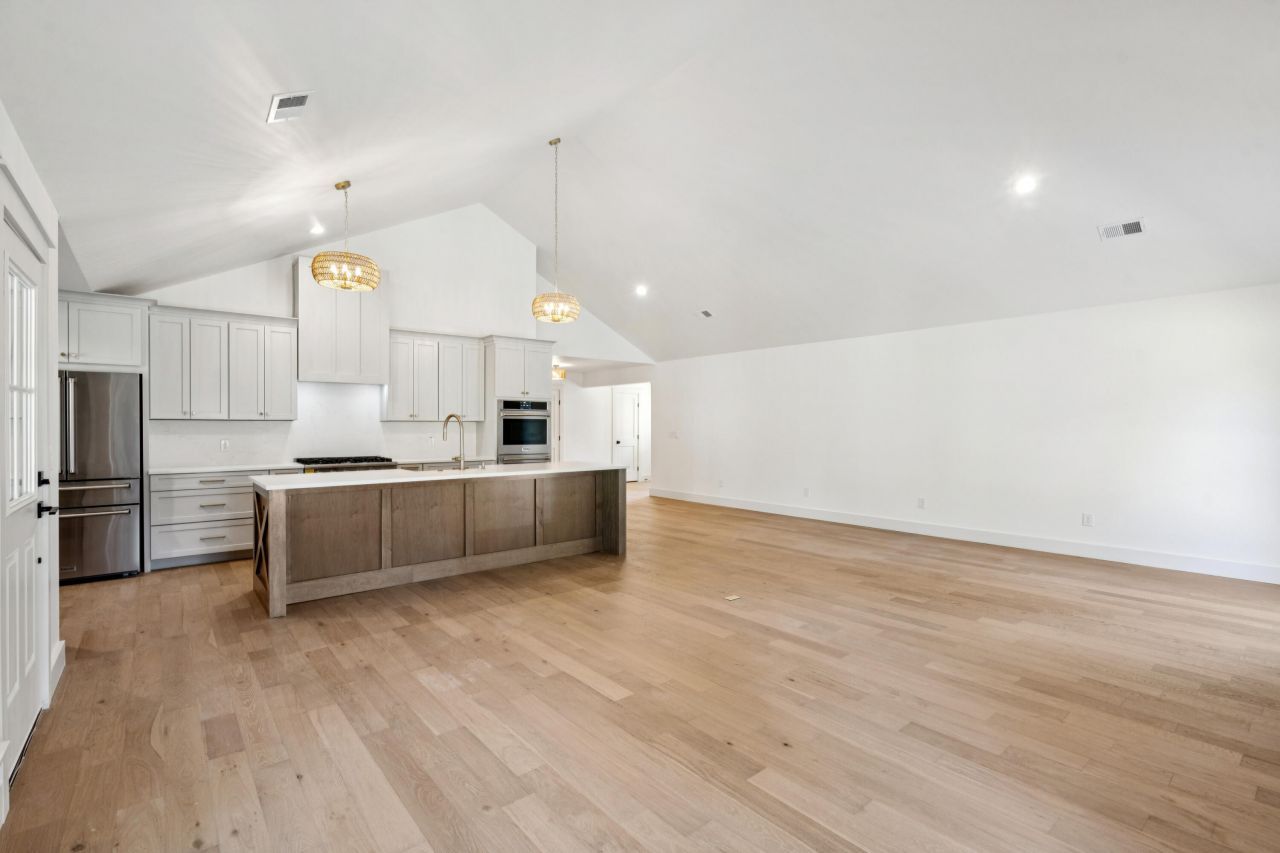 980 Cottingham Drive Photo 25