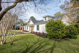 980 Cottingham Drive photo 4