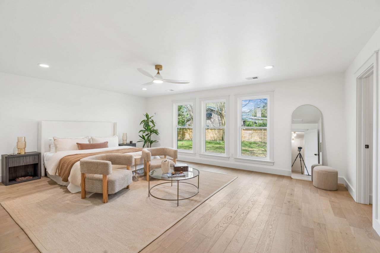 980 Cottingham Drive Photo 32