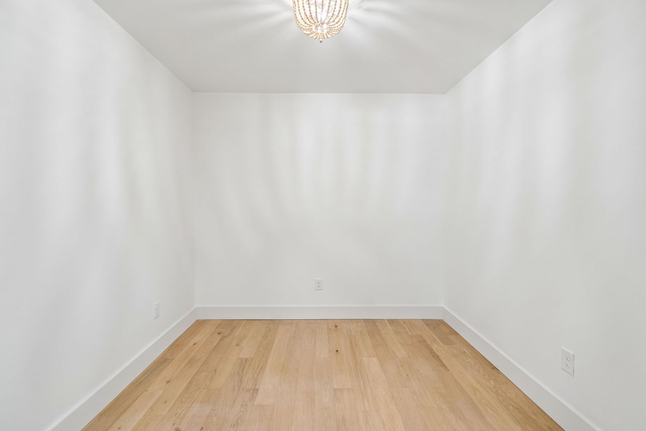 980 Cottingham Drive Photo 38