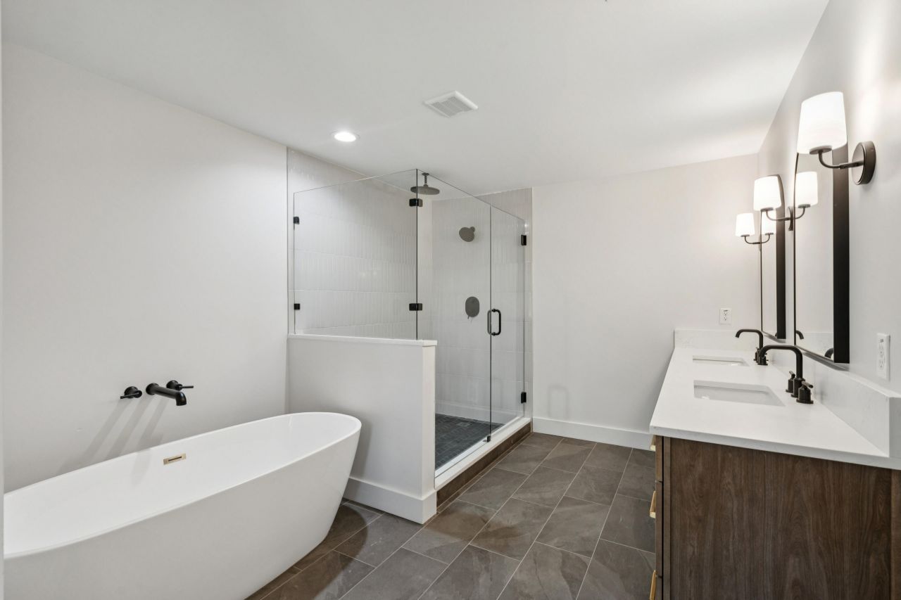 980 Cottingham Drive Photo 38