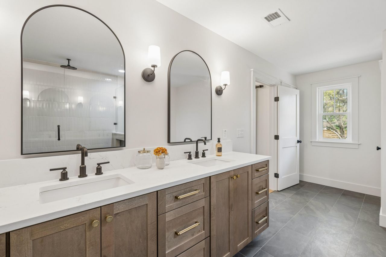 980 Cottingham Drive Photo 42