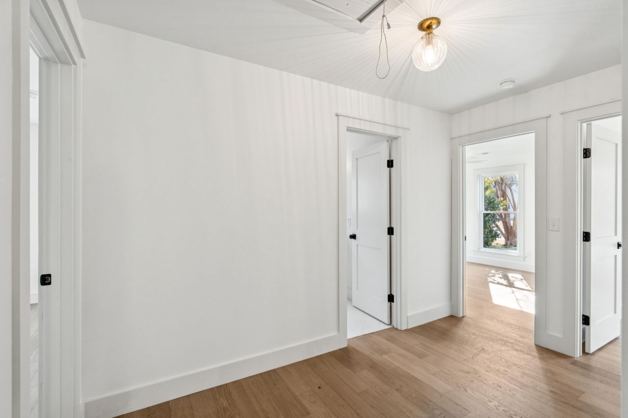 980 Cottingham Drive Photo 42