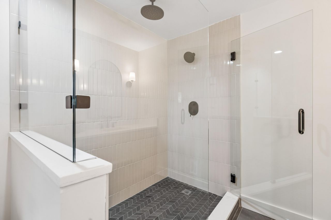 980 Cottingham Drive Photo 44