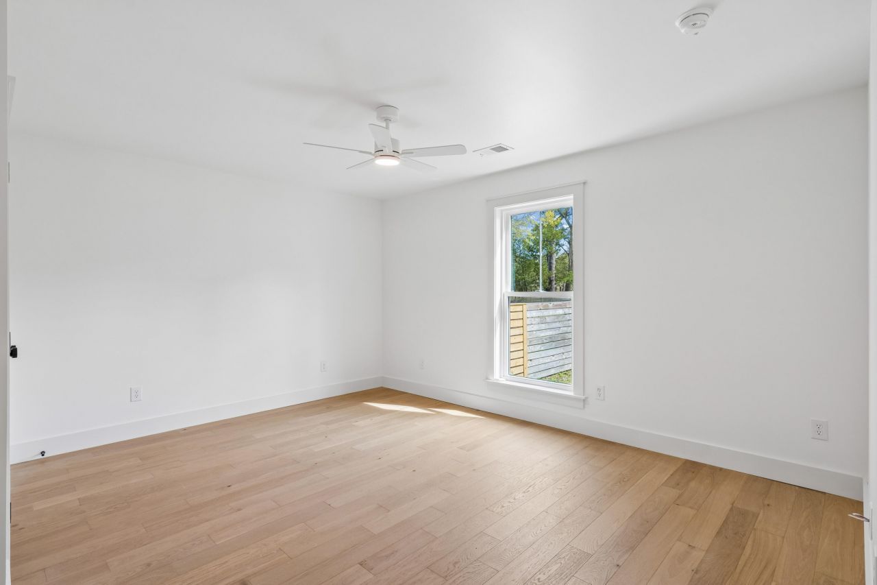 980 Cottingham Drive Photo 46