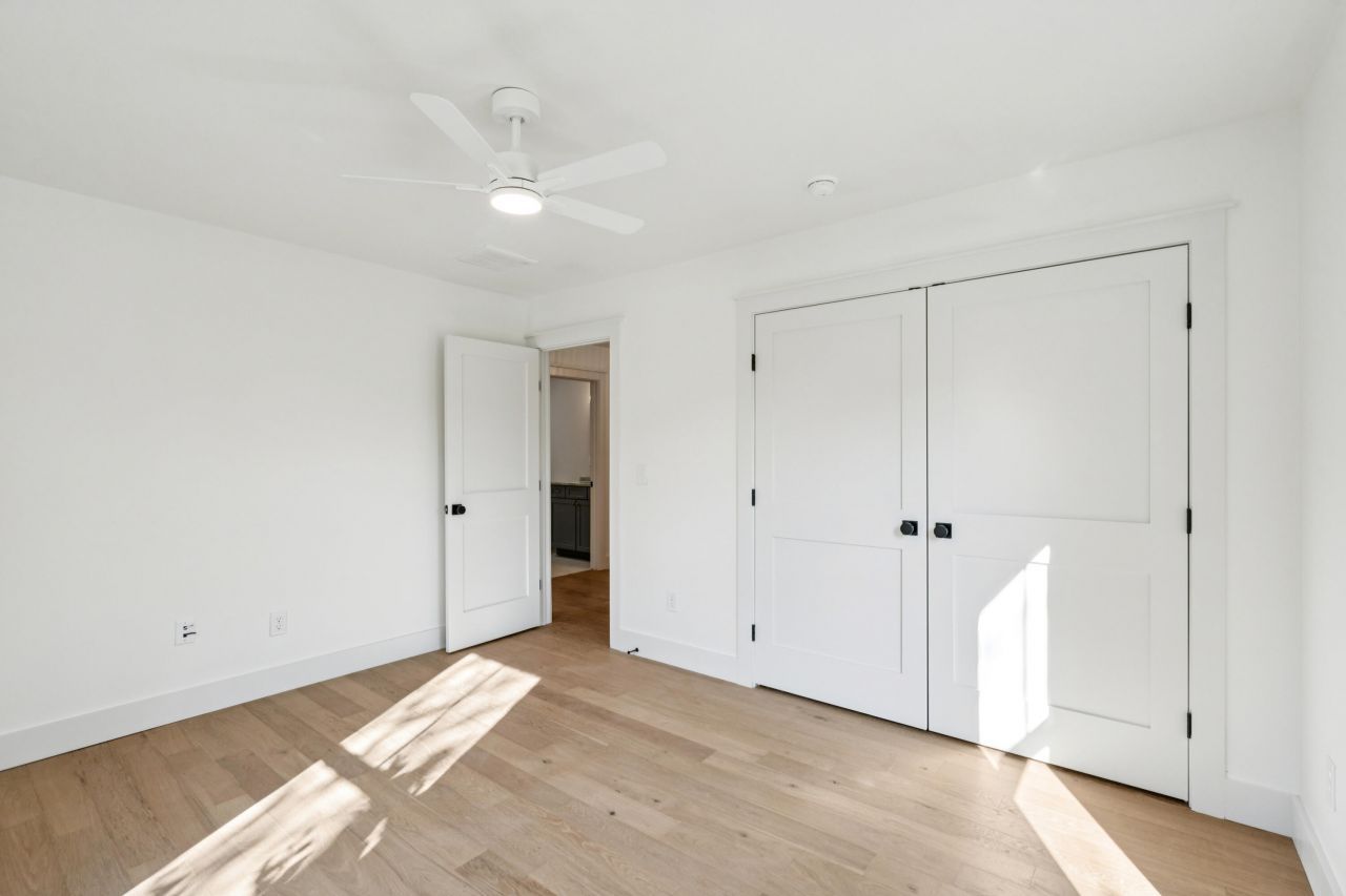 980 Cottingham Drive Photo 50