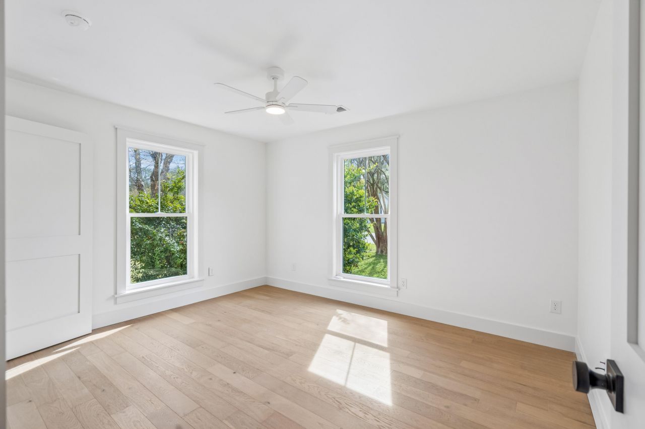 980 Cottingham Drive Photo 52