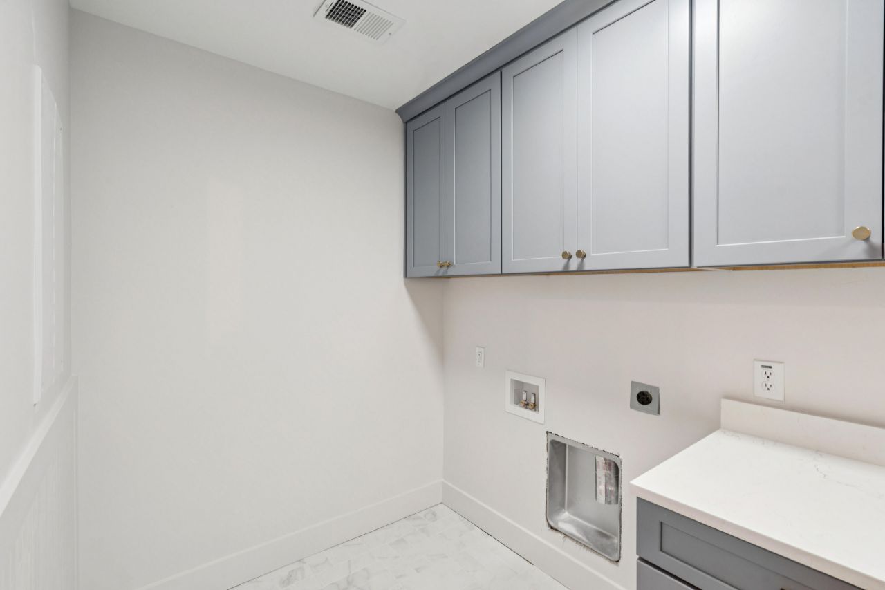 980 Cottingham Drive Photo 56