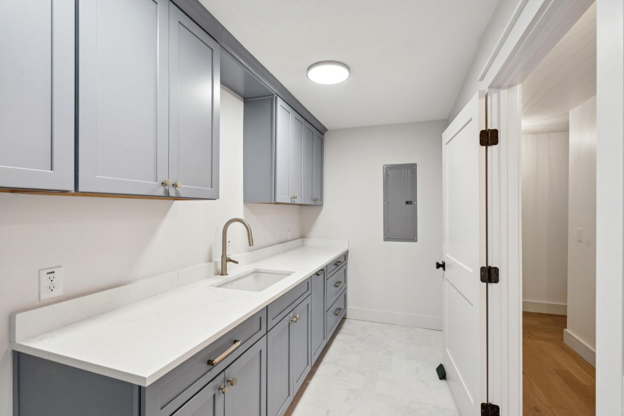 980 Cottingham Drive Photo 58