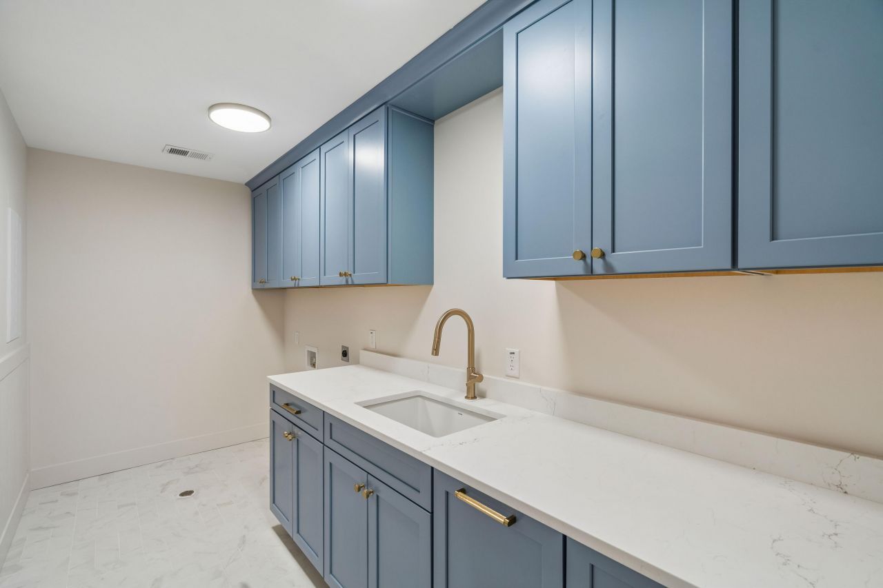 980 Cottingham Drive Photo 59