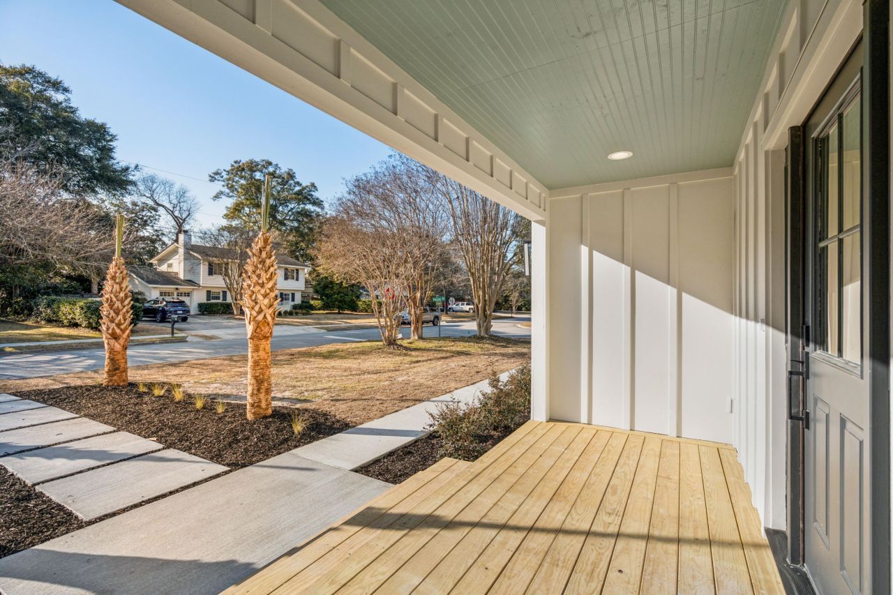 980 Cottingham Drive Photo 6