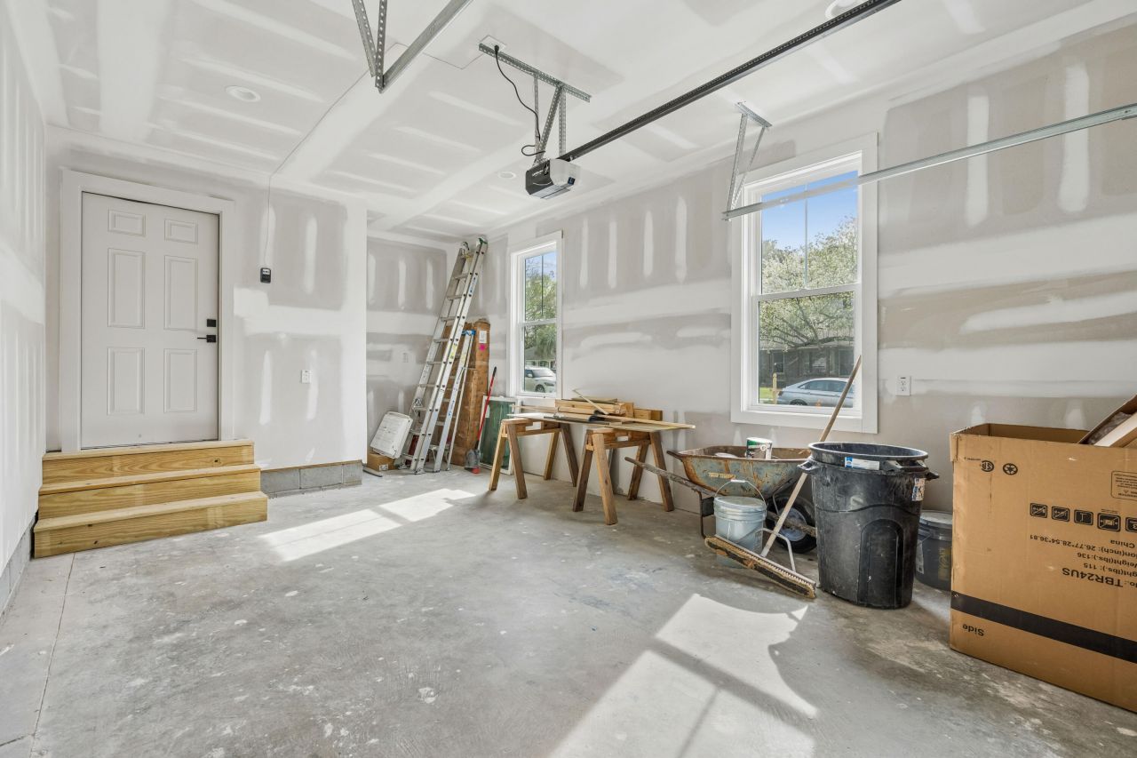 980 Cottingham Drive Photo 63