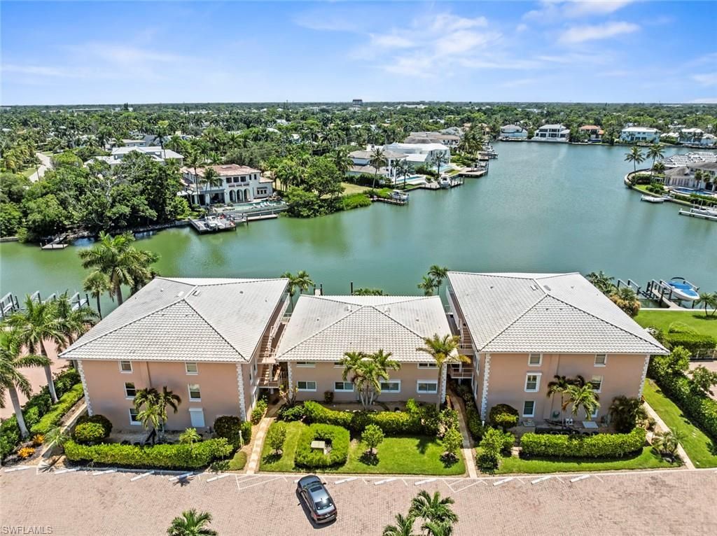 1910 Gulf Shore Blvd N, Unit 107, Naples, FL 34102 Photo