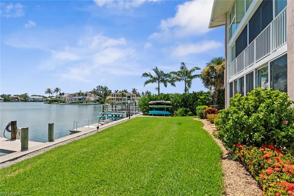 1910 Gulf Shore Blvd N, Unit 107, Naples, FL 34102 Photo