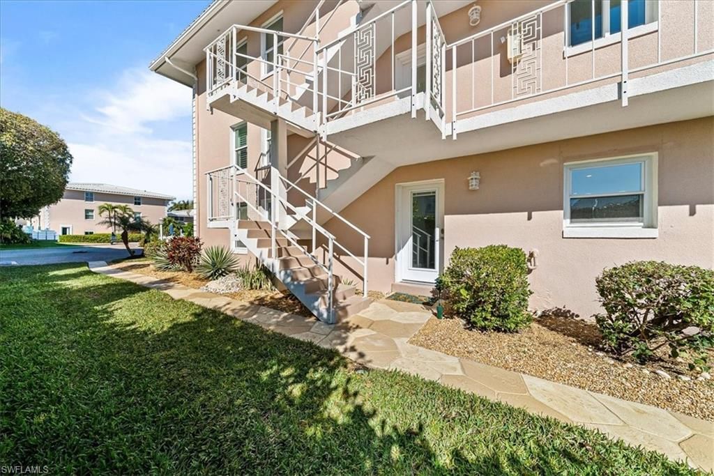 1910 Gulf Shore Blvd N, Unit 107, Naples, Fl 34102 Photo