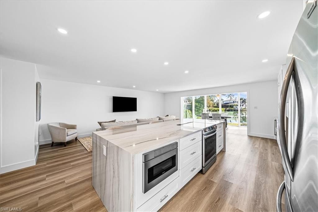 1910 Gulf Shore Blvd N, Unit 107, Naples, Fl 34102 Photo