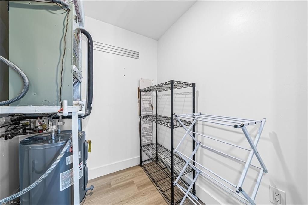 1910 Gulf Shore Blvd N, Unit 107, Naples, Fl 34102 Photo