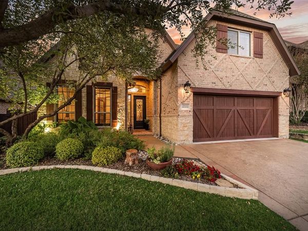 2111 N Hill Drive, Irving, TX 75038