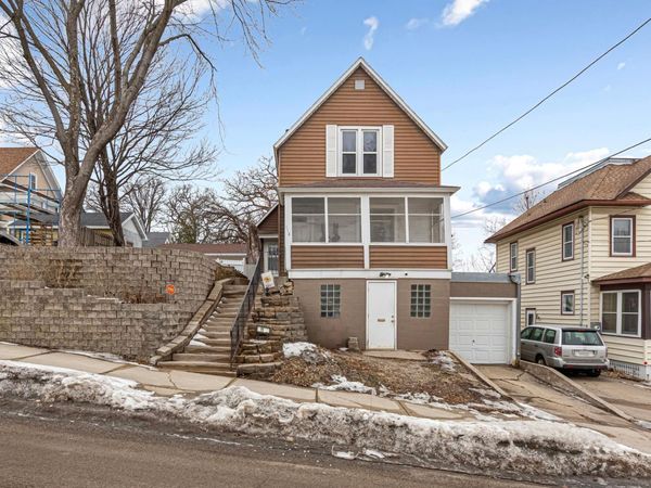 118 1st Street SW, Faribault, MN 55021