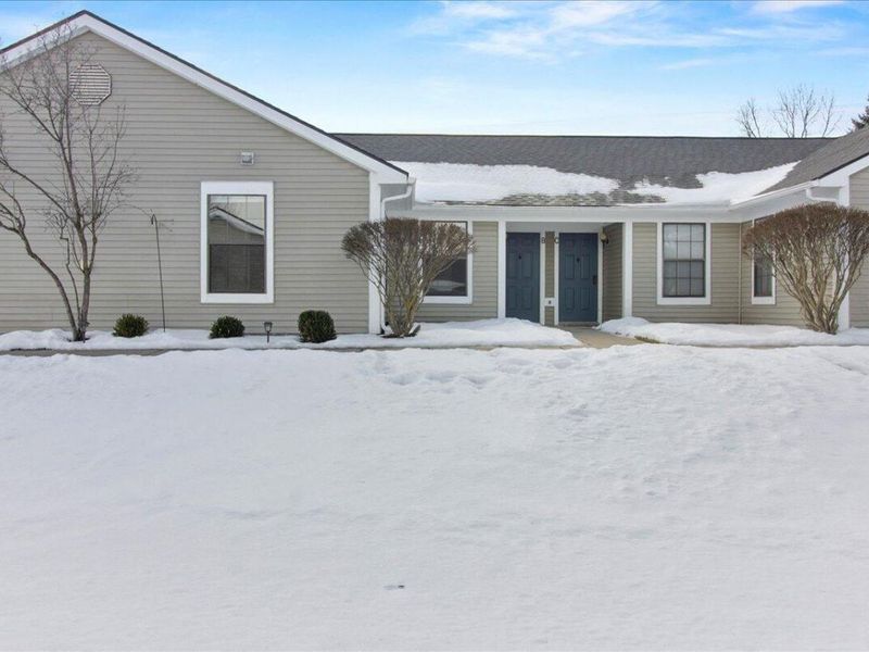 1079 Coventry Way, Unit B, Marysville, OH 43040 Photo 3