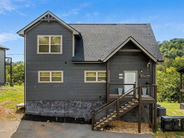 2109 Eagle Feather Drive, Sevierville, TN 37876