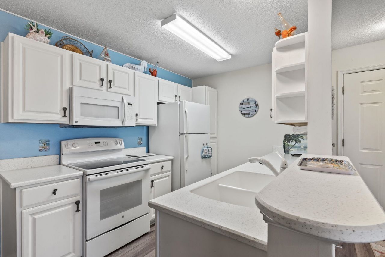 8835 Chandler Dr. Photo 7