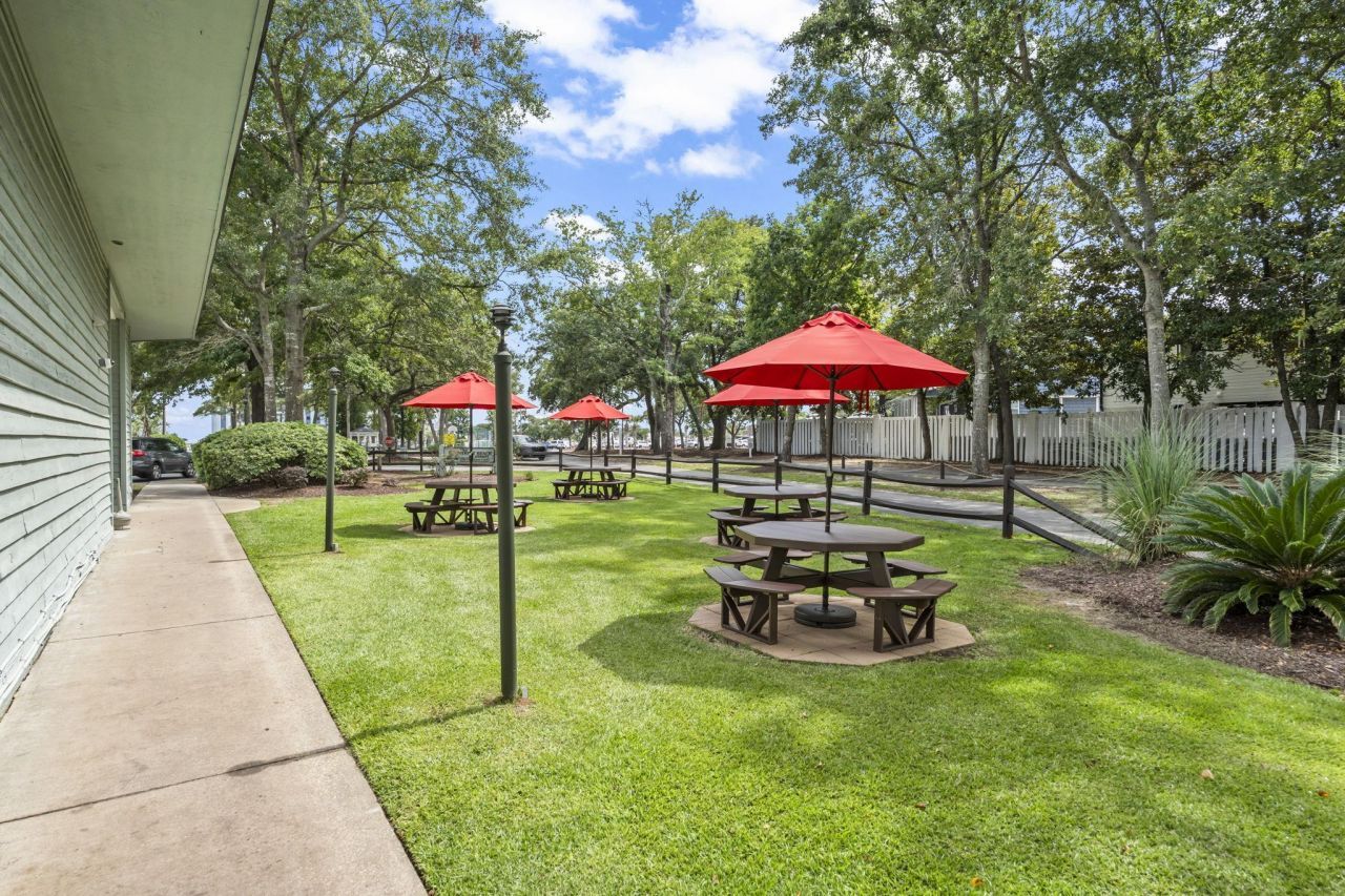 5905 South Kings Hwy.  Photo 21