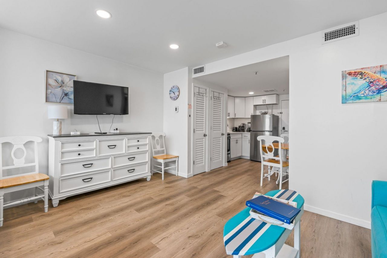 5905 South Kings Hwy.  Photo 9