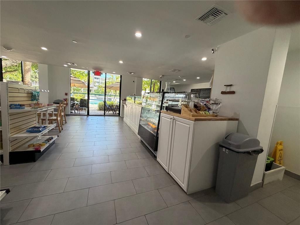 3300 NE 192nd Street, Unit 1901, Miami, FL 33180 Photo