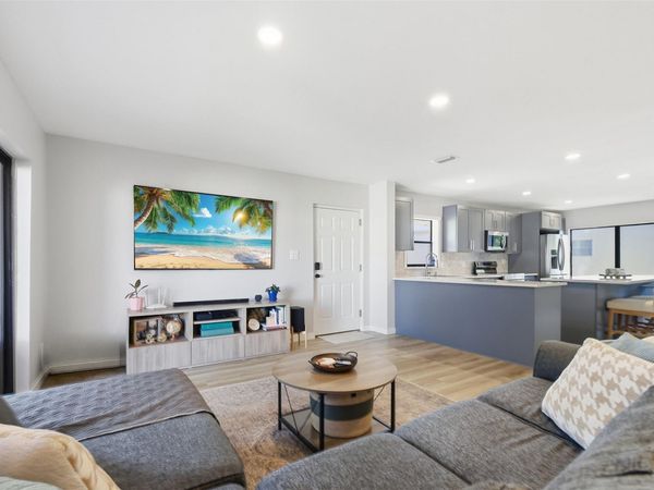 301 N Pine Island Road, Unit 217, Plantation, FL 33324