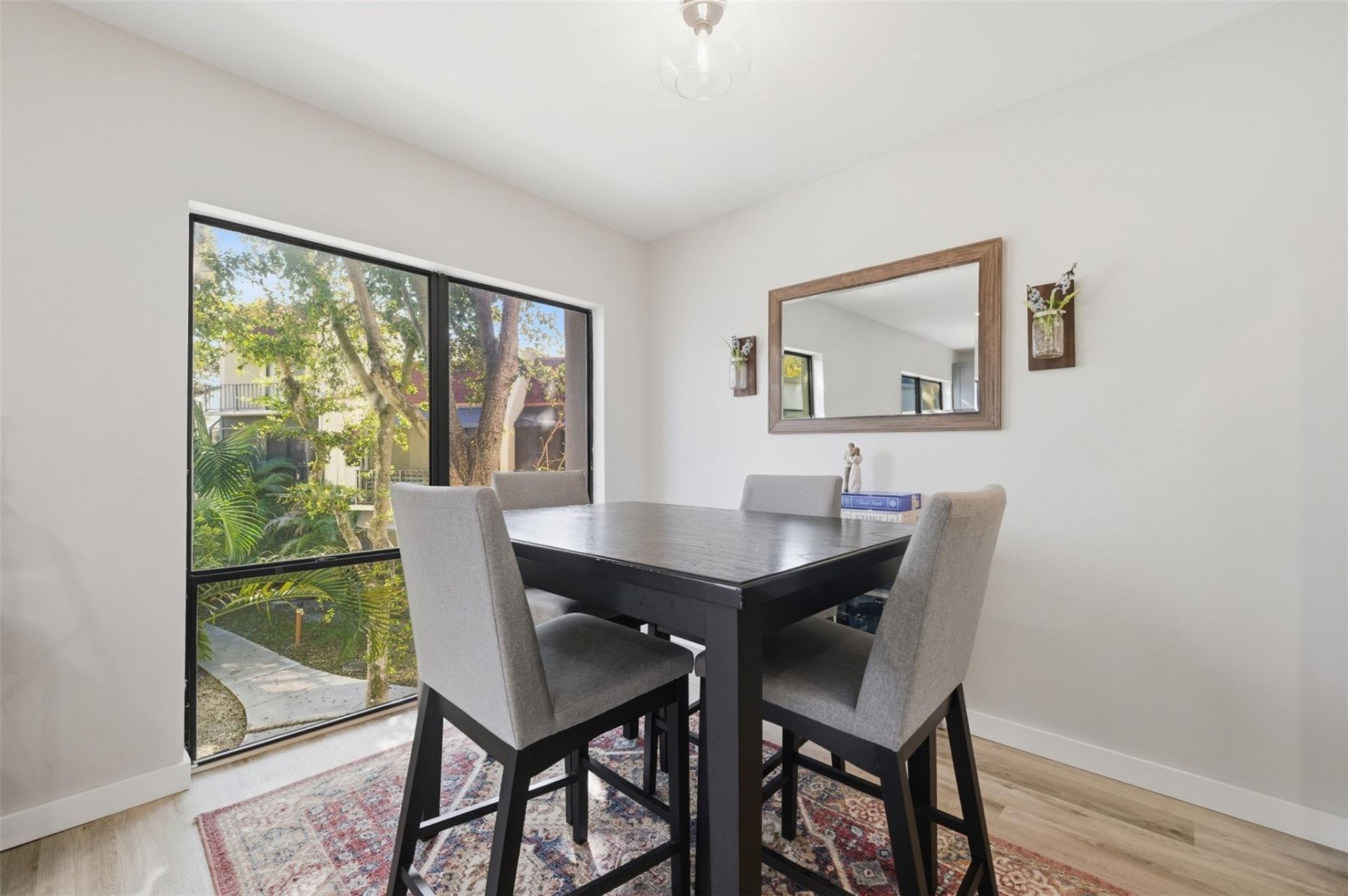 301 N Pine Island Road, Unit 217, Plantation, FL 33324 Photo