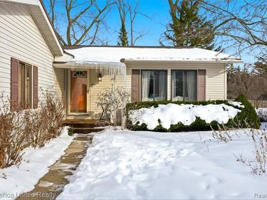 968 Touraine Avenue, East Lansing, MI 48823