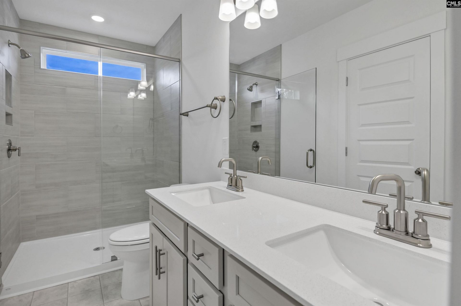 500 Adelaide Court Photo 20