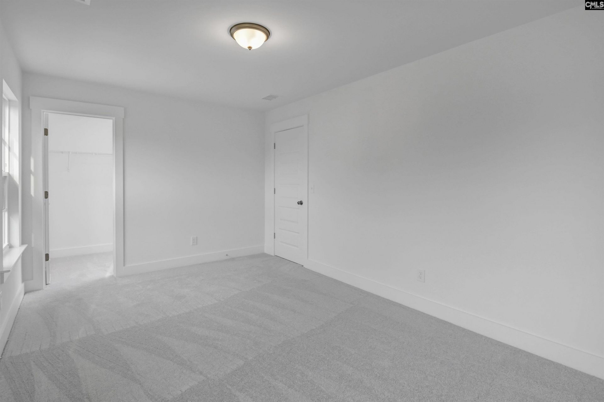 500 Adelaide Court Photo 27