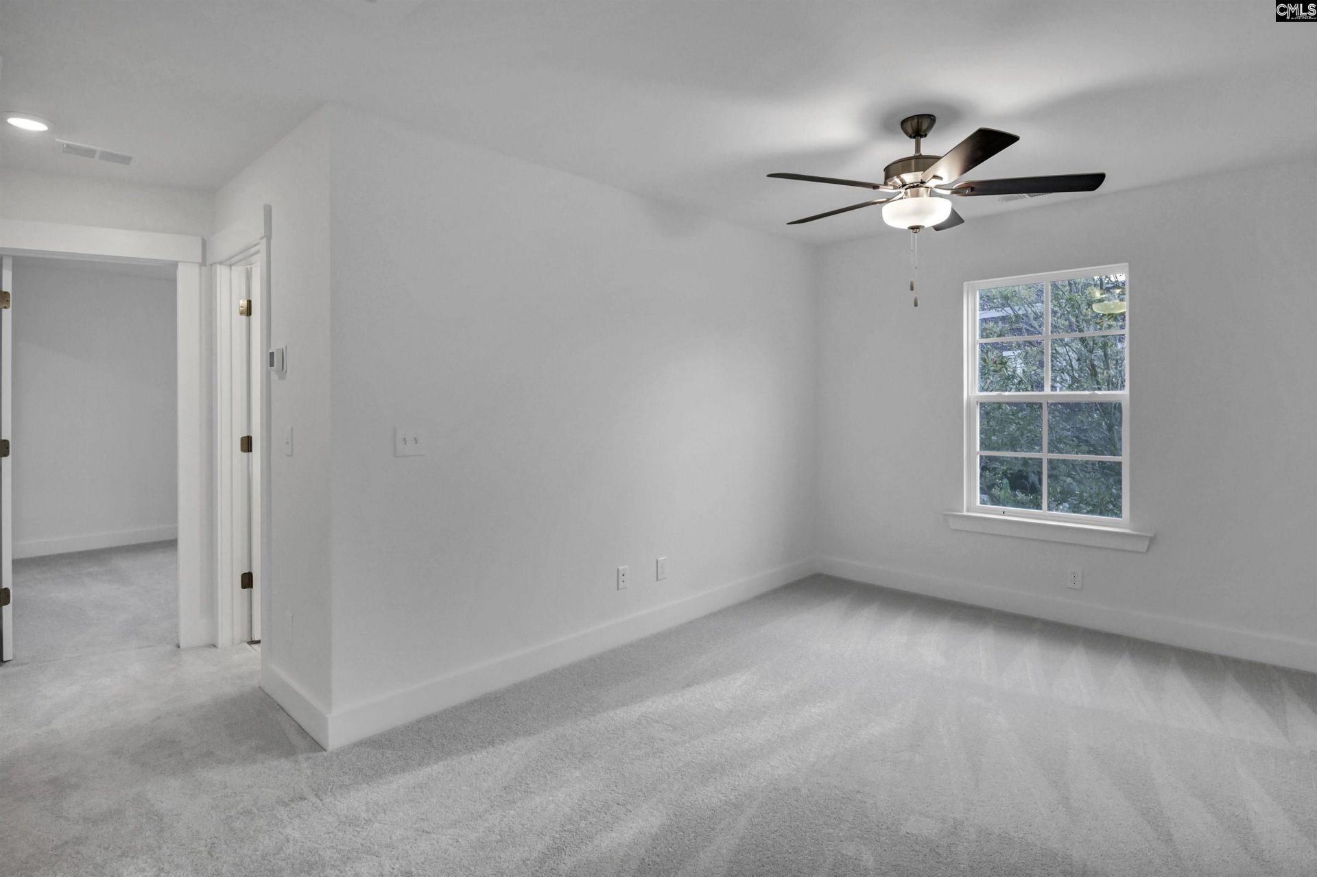 500 Adelaide Court Photo 30