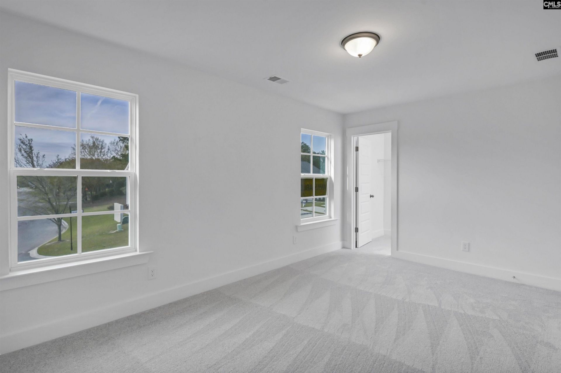 500 Adelaide Court Photo 33