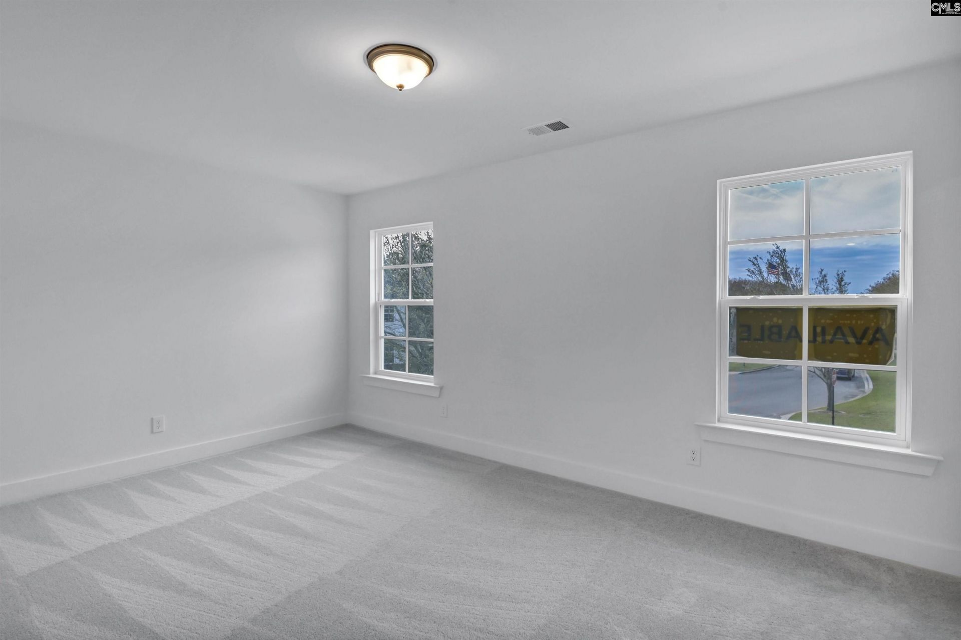 500 Adelaide Court Photo 34