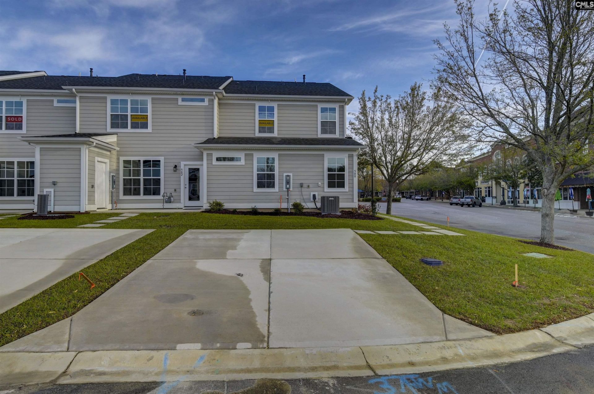 500 Adelaide Court Photo 35