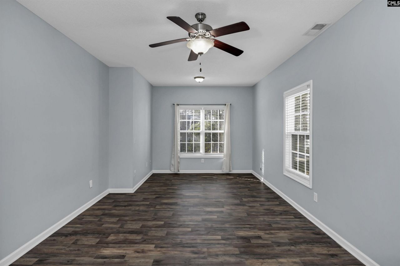 313 Castleburg Lane Photo 15