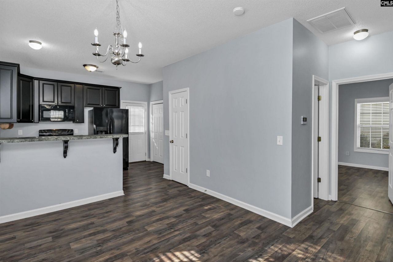 313 Castleburg Lane Photo 17