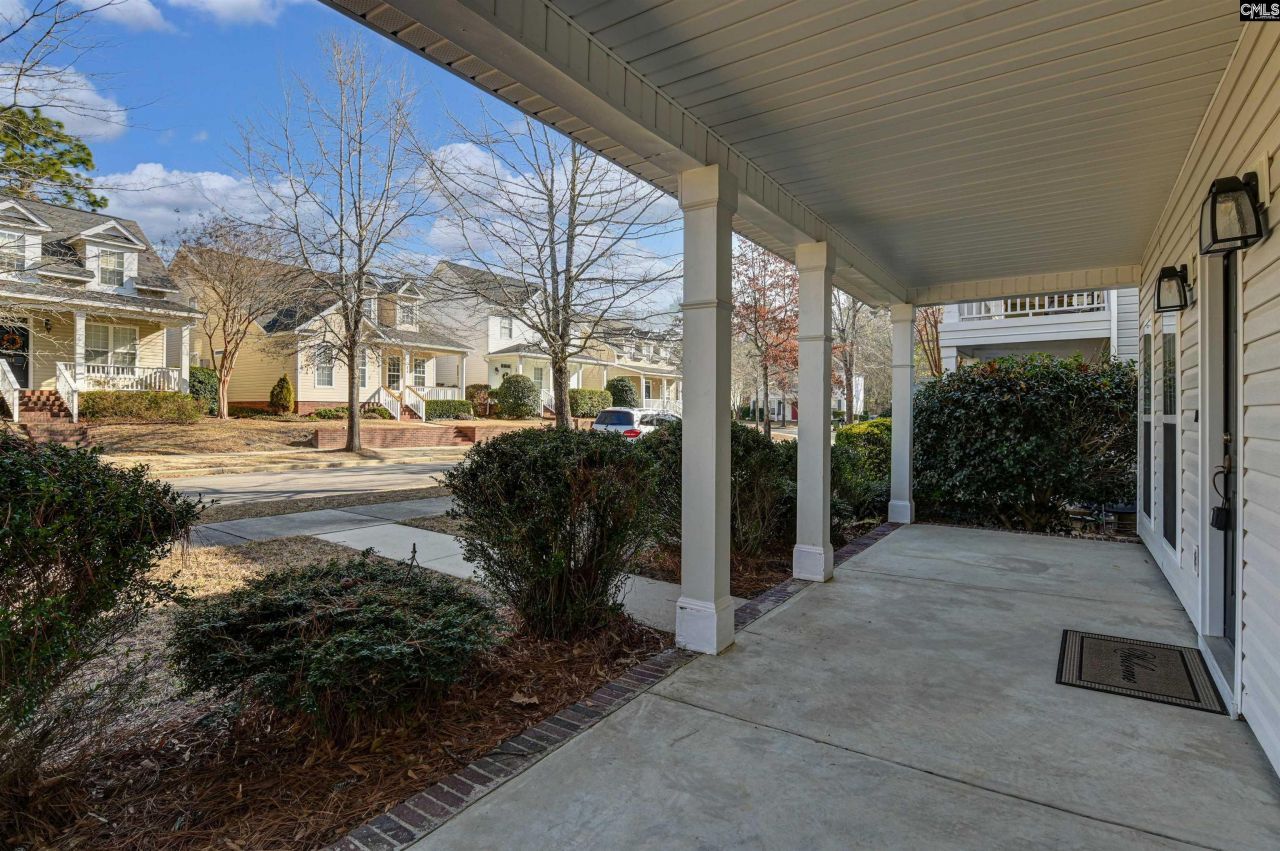 313 Castleburg Lane Photo 4