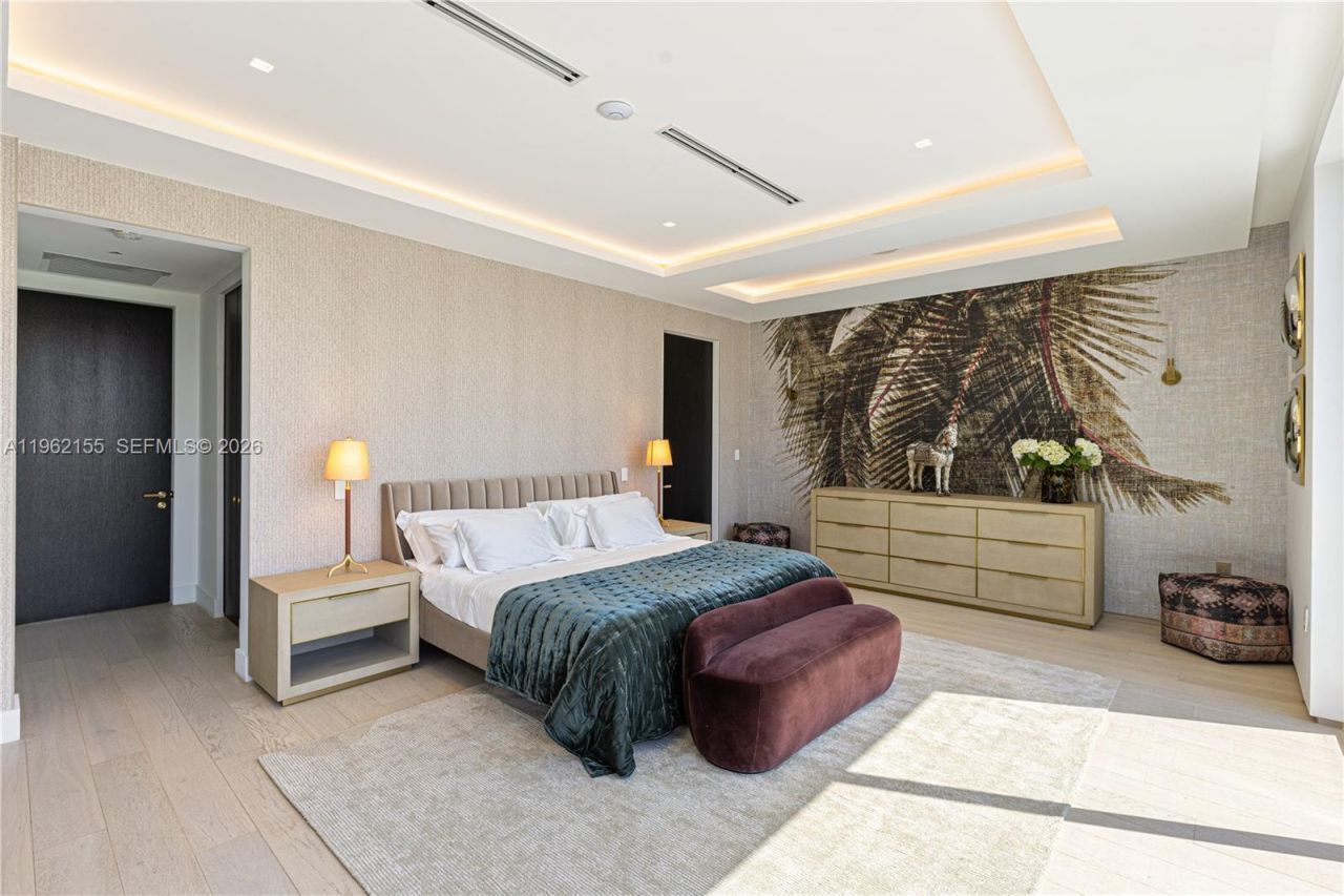 2499 N Meridian Ave , Miami Beach, FL 33140 Photo