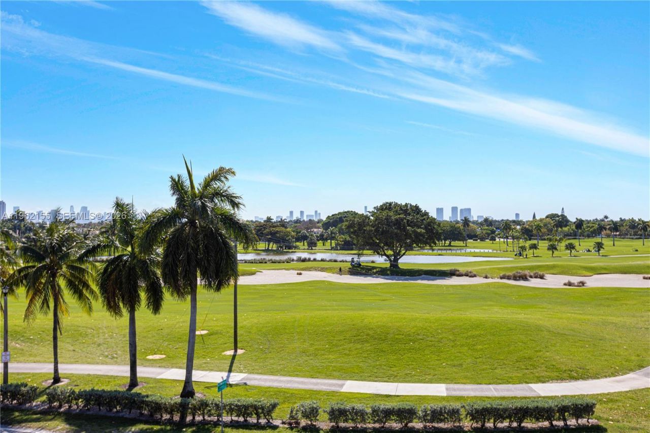 2499 N Meridian Ave , Miami Beach, FL 33140 Photo