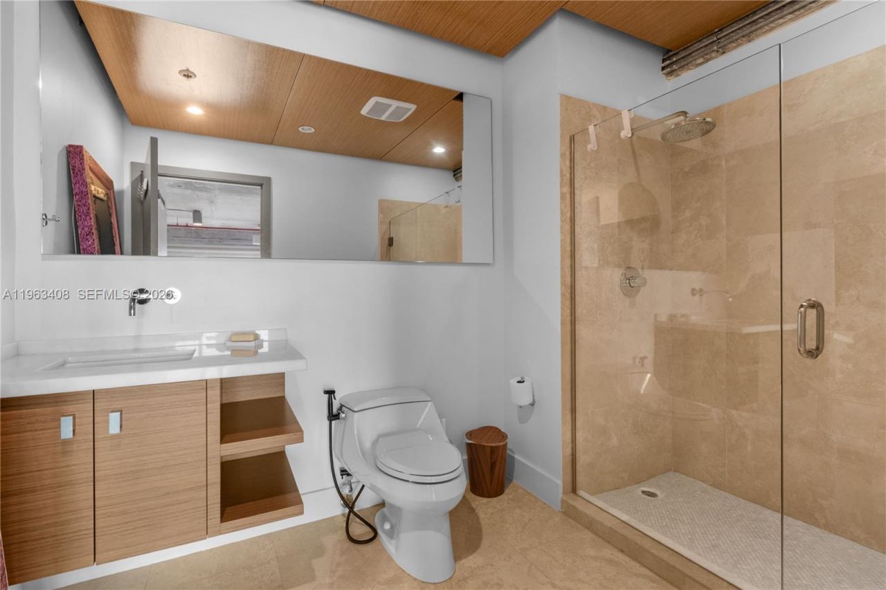 1749 NE Miami Ct, Unit 605, Miami, FL 33132 Photo