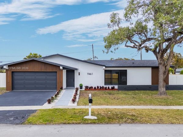 9461 NW 19th Pl, Sunrise, FL 33322
