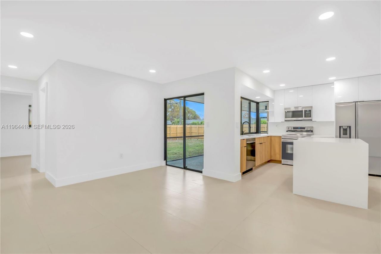 9461 NW 19th Pl, Sunrise, FL 33322 Photo