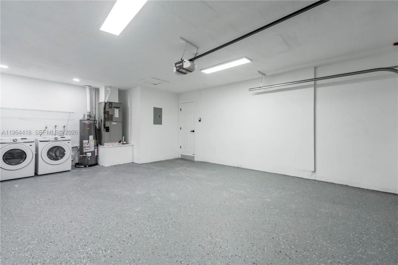 9461 NW 19th Pl, Sunrise, FL 33322 Photo