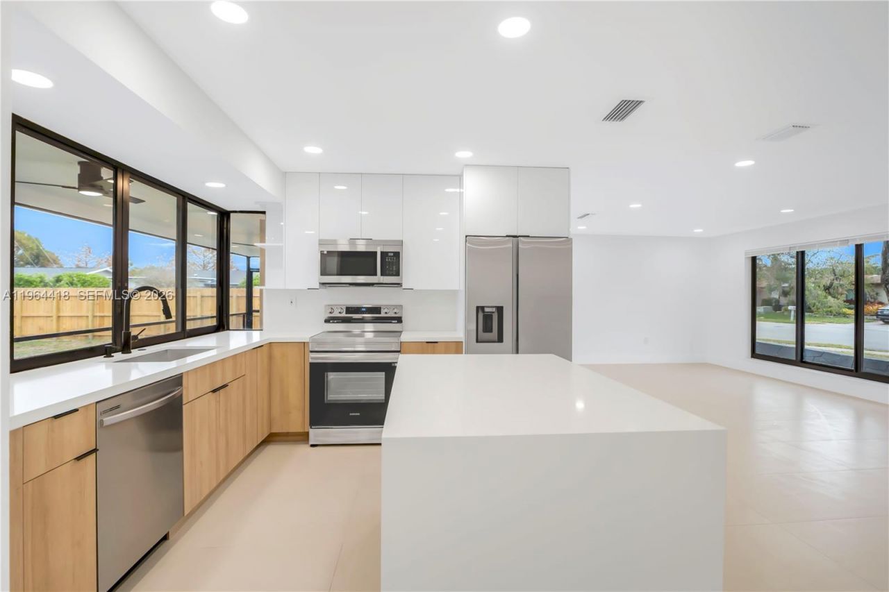 9461 NW 19th Pl, Sunrise, FL 33322 Photo