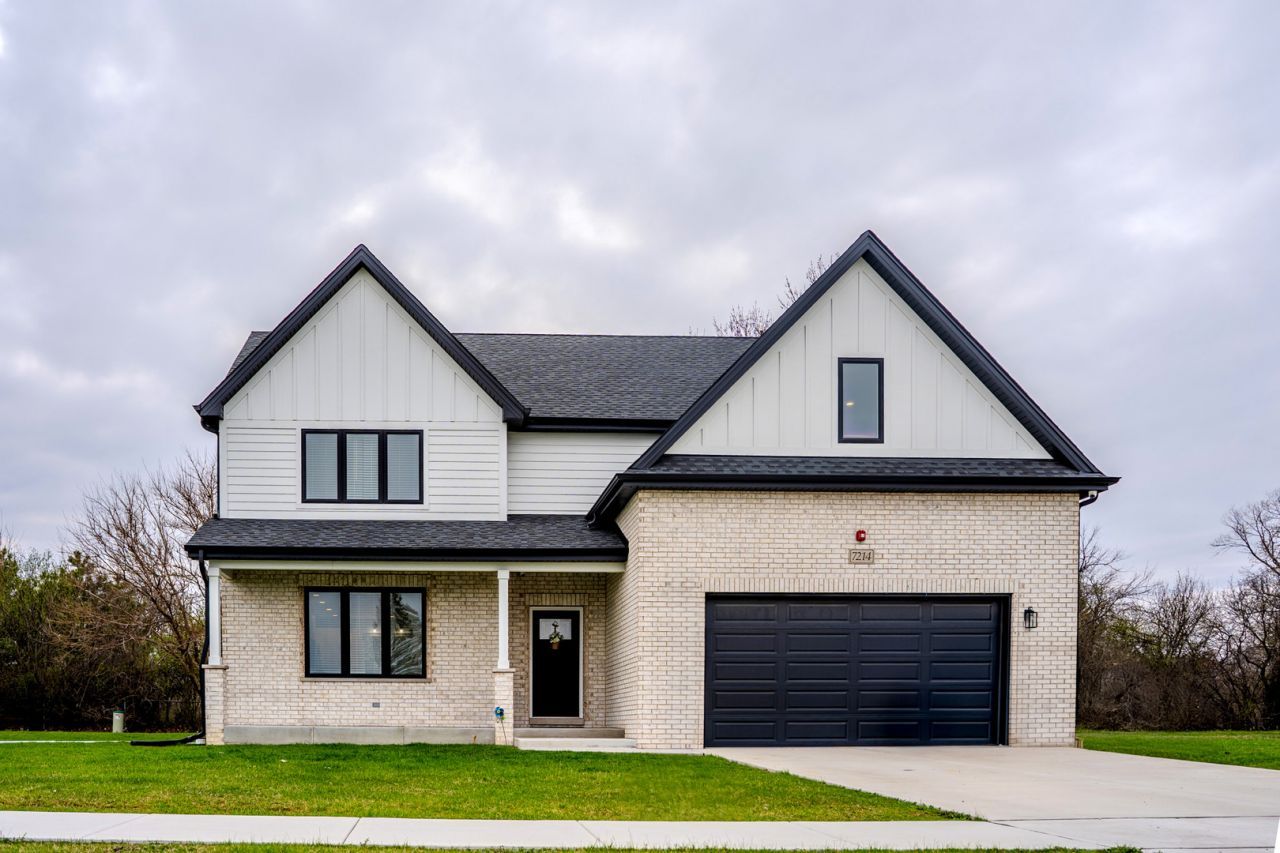 7214 S 78th Avenue, Bridgeview, IL 60455